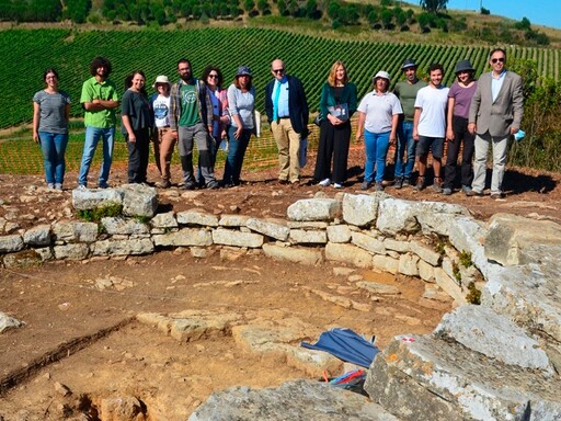 UNIARQ promove campanha de trabalhos arqueológicos no sepulcro megalítico do tholos do Barro