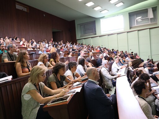 Pessoas em conferência